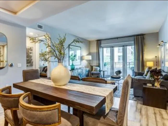 Сдам 5-комн. квартиру 215м² 4/6 эт. Тбилиси - изображение 2