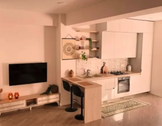 ქირავდება 2 ოთახიანი ბინა 72მ² 2/12 სართ თბილისი