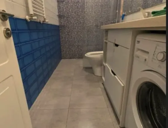 ქირავდება 2 ოთახიანი ბინა 70მ² 8/8 სართ თბილისი