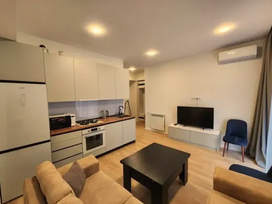 ქირავდება 2 ოთახიანი ბინა 67მ² 8/15 სართ თბილისი