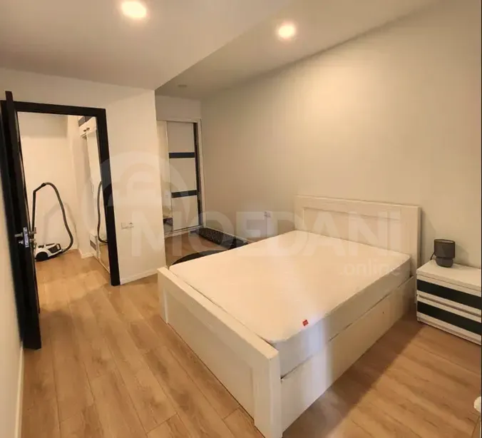 ქირავდება 2 ოთახიანი ბინა 67მ² 8/15 სართ თბილისი - photo 4