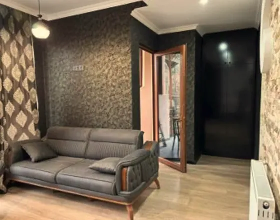 Apartments For Rent three-room 130м² 3/5 floor Tbilisi