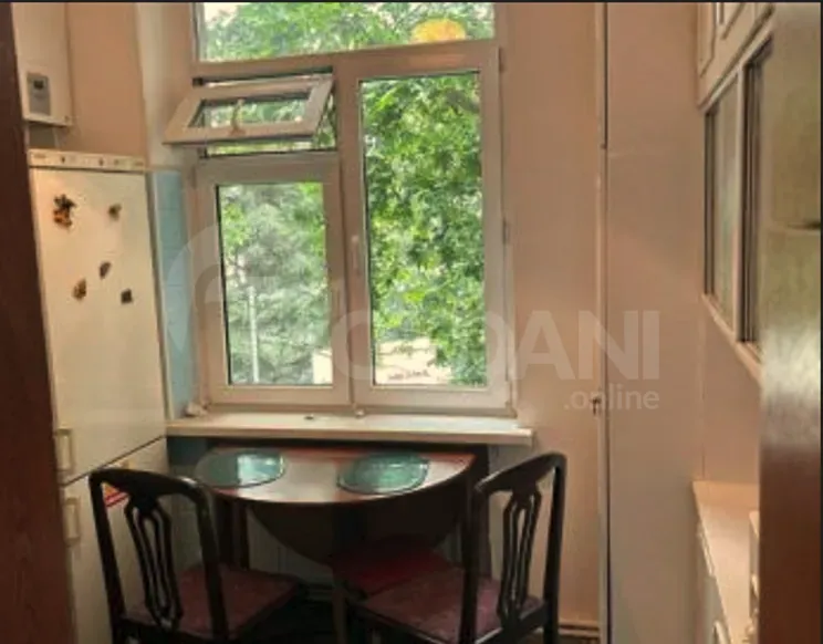 ქირავდება 2 ოთახიანი ბინა 40მ² 3/5 სართ თბილისი - photo 2