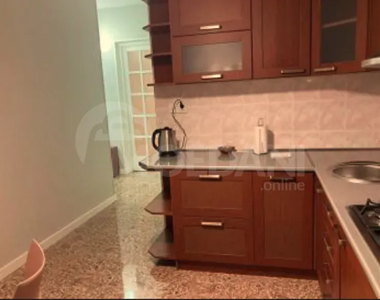 ქირავდება 3 ოთახიანი ბინა 100მ² 5/5 სართ თბილისი - photo 2