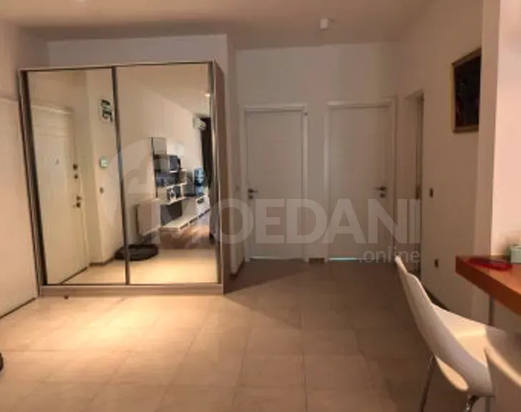 ქირავდება 3 ოთახიანი ბინა 130მ² 3/17 სართ თბილისი - photo 8