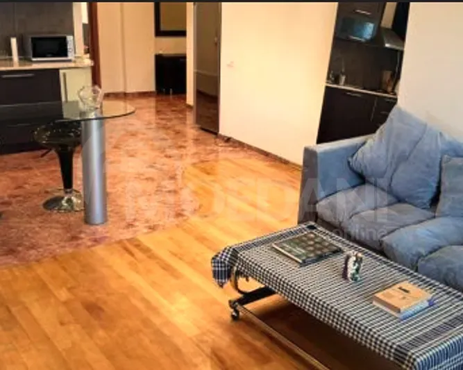 ქირავდება 2 ოთახიანი ბინა 75მ² 4/4 სართ თბილისი - photo 9