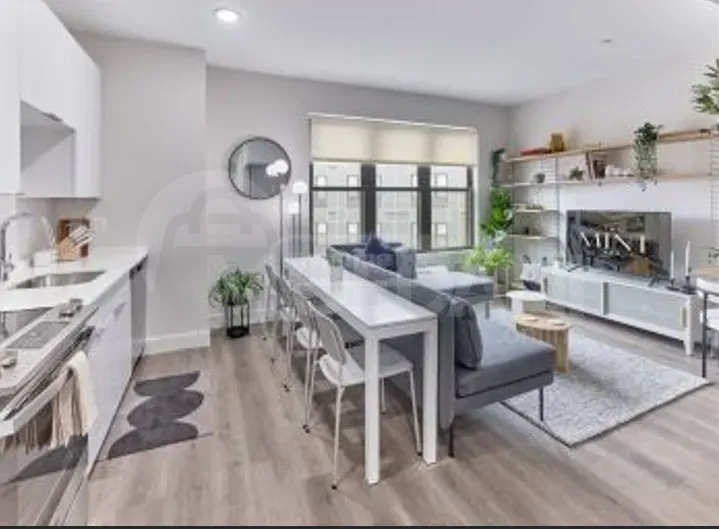 ქირავდება 3 ოთახიანი ბინა 94მ² 12/18 სართ თბილისი - photo 1