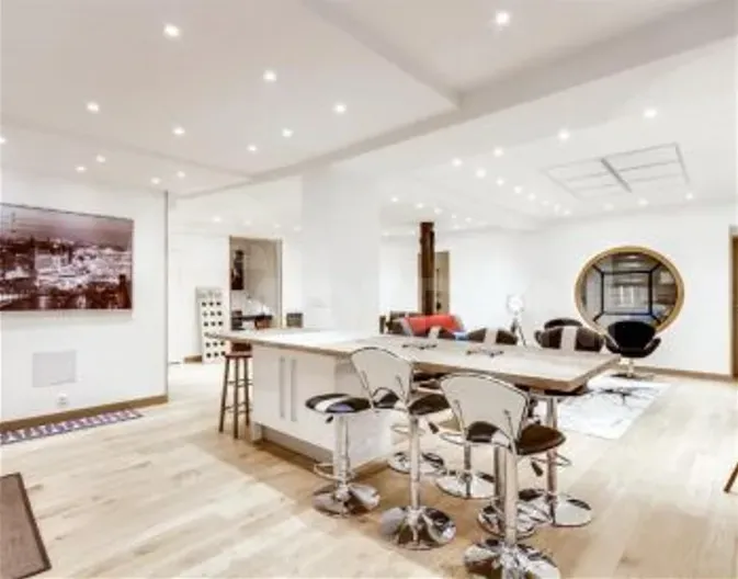 ქირავდება 3 ოთახიანი ბინა 132მ² 5/16 სართ თბილისი - photo 2