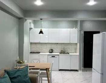 ქირავდება 2 ოთახიანი ბინა 60მ² 9/22 სართ თბილისი