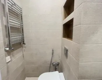 ქირავდება 2 ოთახიანი ბინა 53.7მ² 12/16 სართ თბილისი