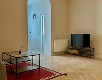 Apartments For Rent three-room 100м² 4/5 floor Tbilisi
