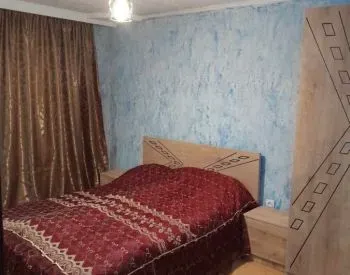 Apartments For Rent three-room 80м² 2/5 floor Tbilisi