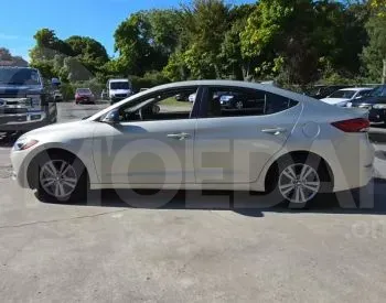 Hyundai Elantra 2017 Tbilisi - photo 4