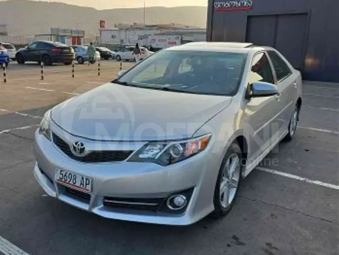 Toyota Camry 2.5L 2014 Тбилиси - изображение 1
