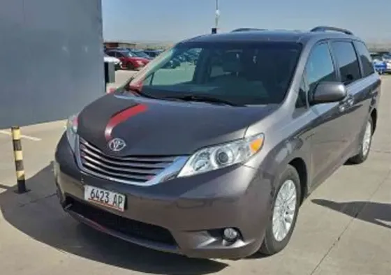 Toyota Sienna 2016 თბილისი