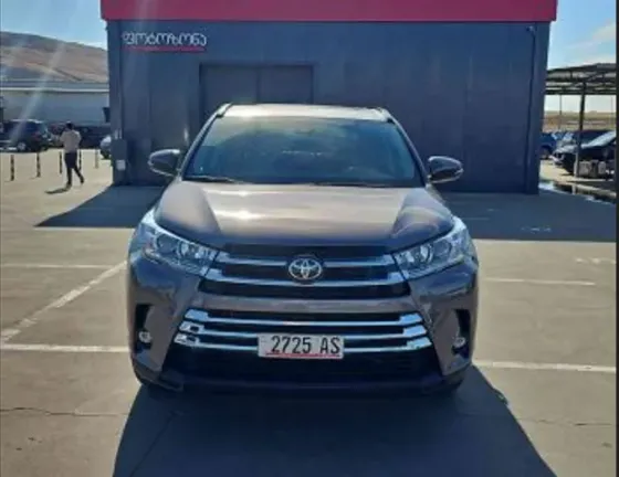 Toyota Highlander 2017 თბილისი