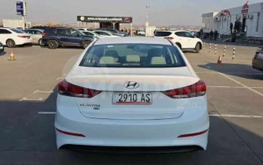 Hyundai Elantra 2017 Tbilisi - photo 4