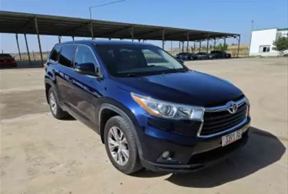 Toyota Highlander 2015 თბილისი