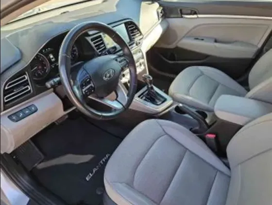 Hyundai Elantra 2019 თბილისი