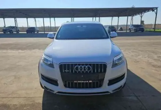 Audi Q7 2015 თბილისი