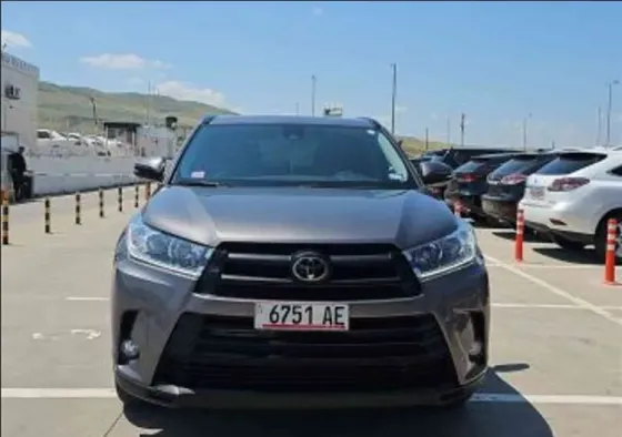 Toyota Highlander 2017 თბილისი