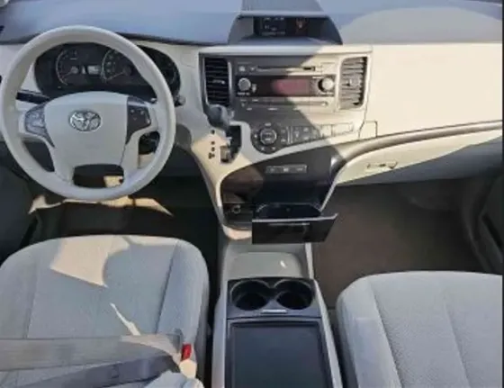 Toyota Sienna 2014 თბილისი