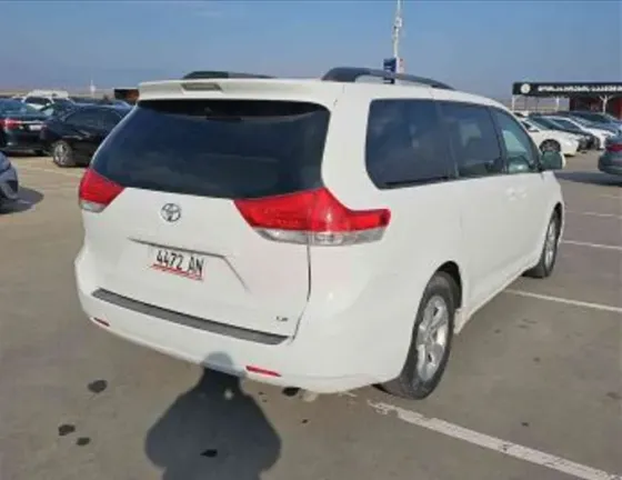 Toyota Sienna 2014 თბილისი