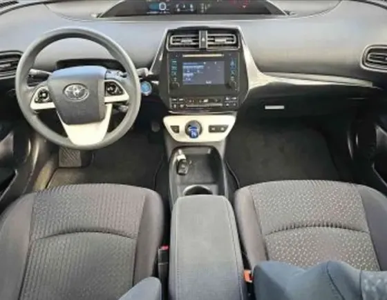 Toyota Prius 2017 თბილისი