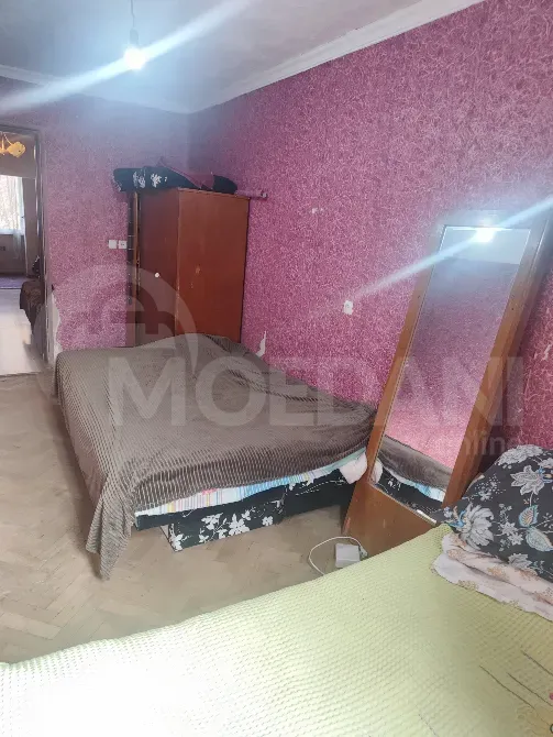 იყიდება 2 ოთახიანი ბინას 57მ² 3/3 სართ თბილისი - photo 12