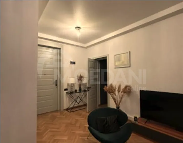 Сдам 2-комн. квартиру 634м² 4/8 эт. Тбилиси - изображение 3