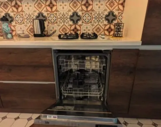 ქირავდება 2 ოთახიანი ბინა 70მ² 8/8 სართ თბილისი