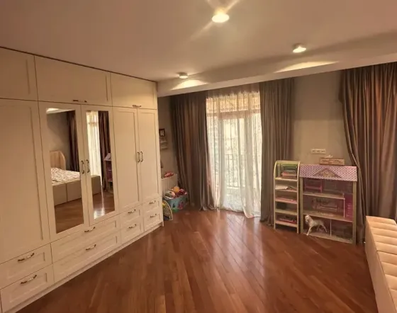 Apartments For Rent three-room 280м² 10/10 floor Tbilisi