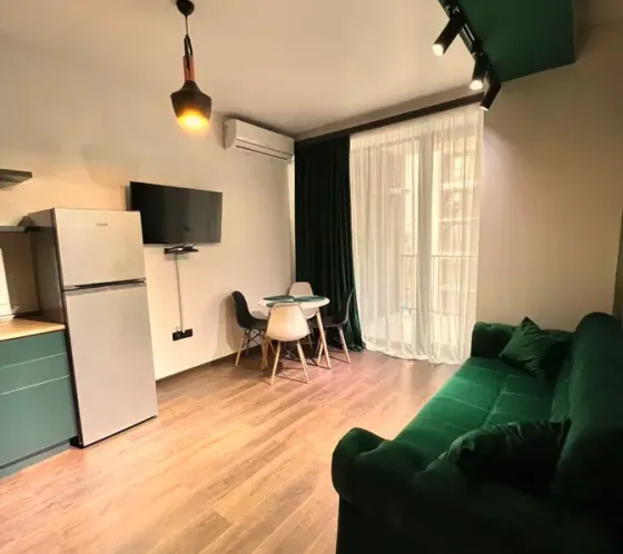 ქირავდება 2 ოთახიანი ბინა 53მ² 8/12 სართ თბილისი