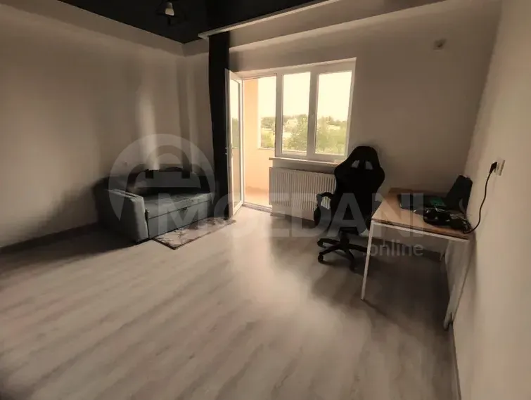 ქირავდება 2 ოთახიანი ბინა 40მ² 5/10 სართ თბილისი - photo 2