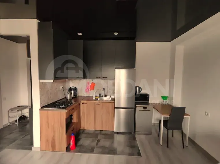 ქირავდება 2 ოთახიანი ბინა 40მ² 5/10 სართ თბილისი - photo 1