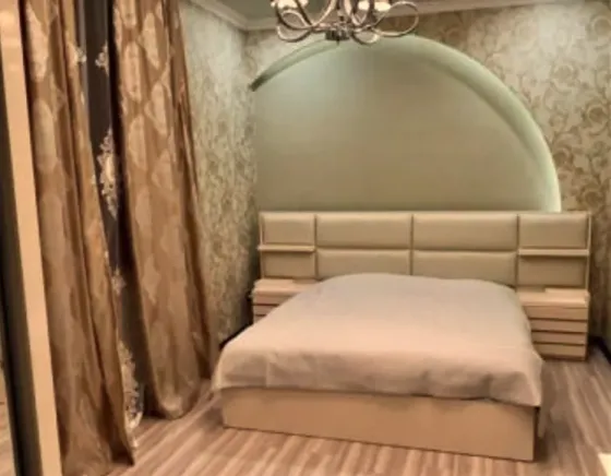 Apartments For Rent three-room 130м² 3/5 floor Tbilisi