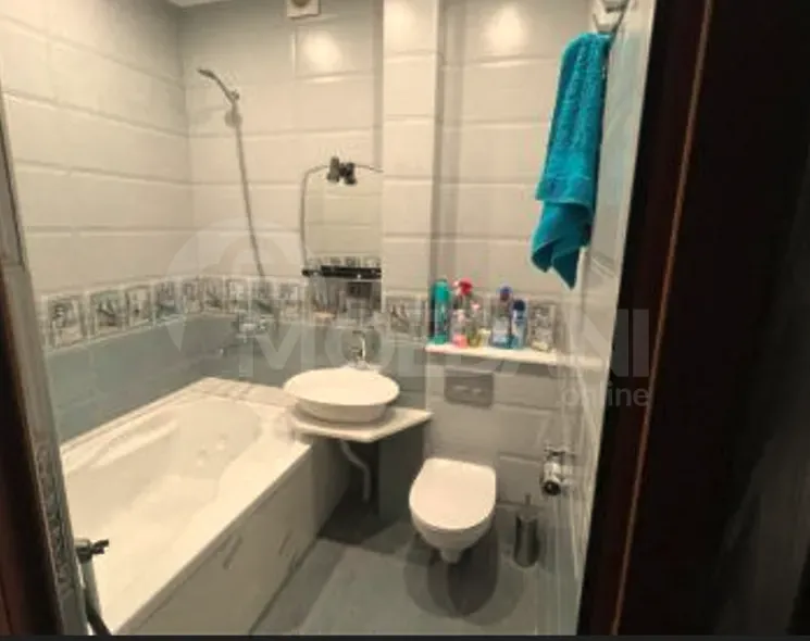 ქირავდება 3 ოთახიანი ბინა 130მ² 3/5 სართ თბილისი - photo 1