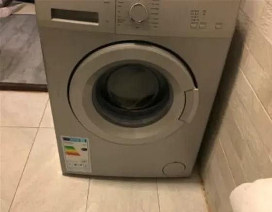 ქირავდება 2 ოთახიანი ბინა 8მ² 4/8 სართ თბილისი