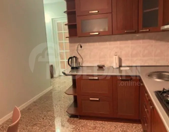 Сдам 3-комн. квартиру 100м² 5/5 эт. Тбилиси - изображение 2