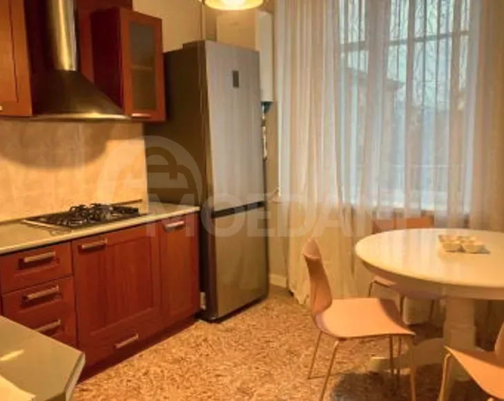 Сдам 3-комн. квартиру 100м² 5/5 эт. Тбилиси - изображение 1