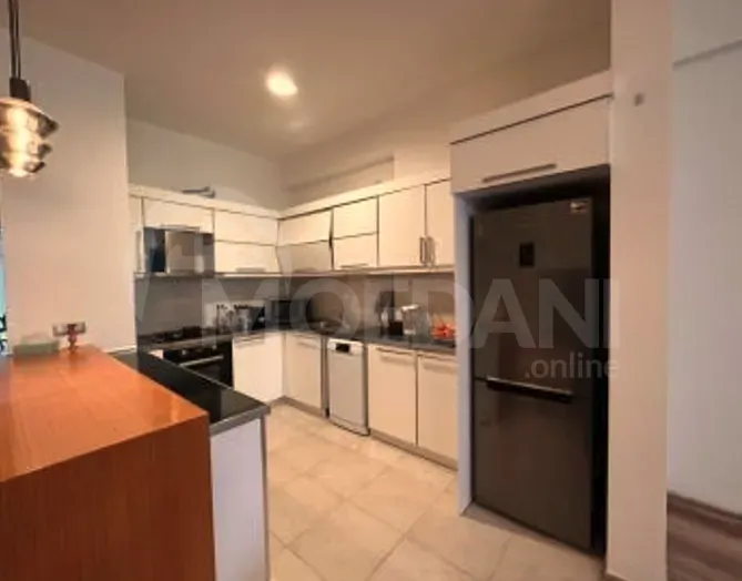 Сдам 3-комн. квартиру 130м² 3/17 эт. Тбилиси - изображение 1