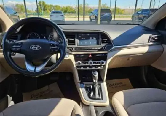 Hyundai Elantra 2019 თბილისი