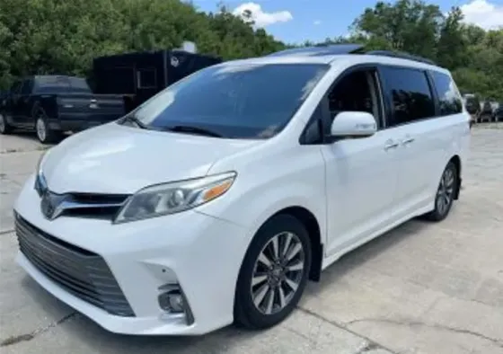 Toyota Sienna 2019 თბილისი