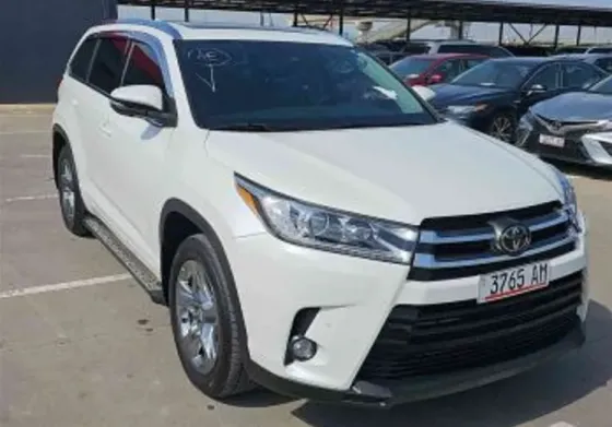 Toyota Highlander 2017 თბილისი