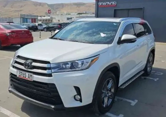 Toyota Highlander 2017 თბილისი