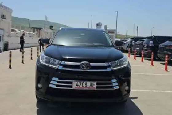 Toyota Highlander 2018 თბილისი