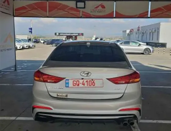 Hyundai Elantra 2018 თბილისი