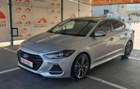 Hyundai Elantra 2018 თბილისი