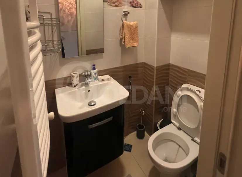 ქირავდება 2 ოთახიანი ბინა 65მ² 5/9 სართ თბილისი - photo 3