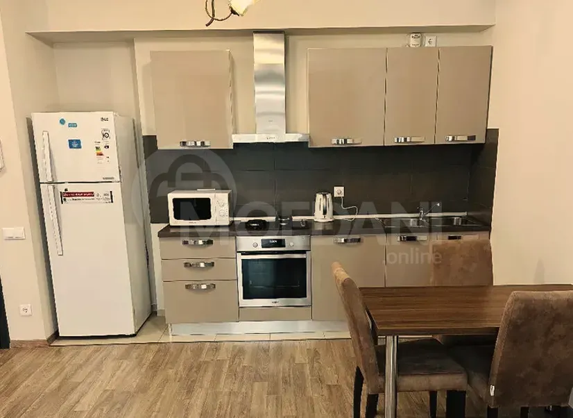 ქირავდება 2 ოთახიანი ბინა 60მ² 16/25 სართ თბილისი - photo 1